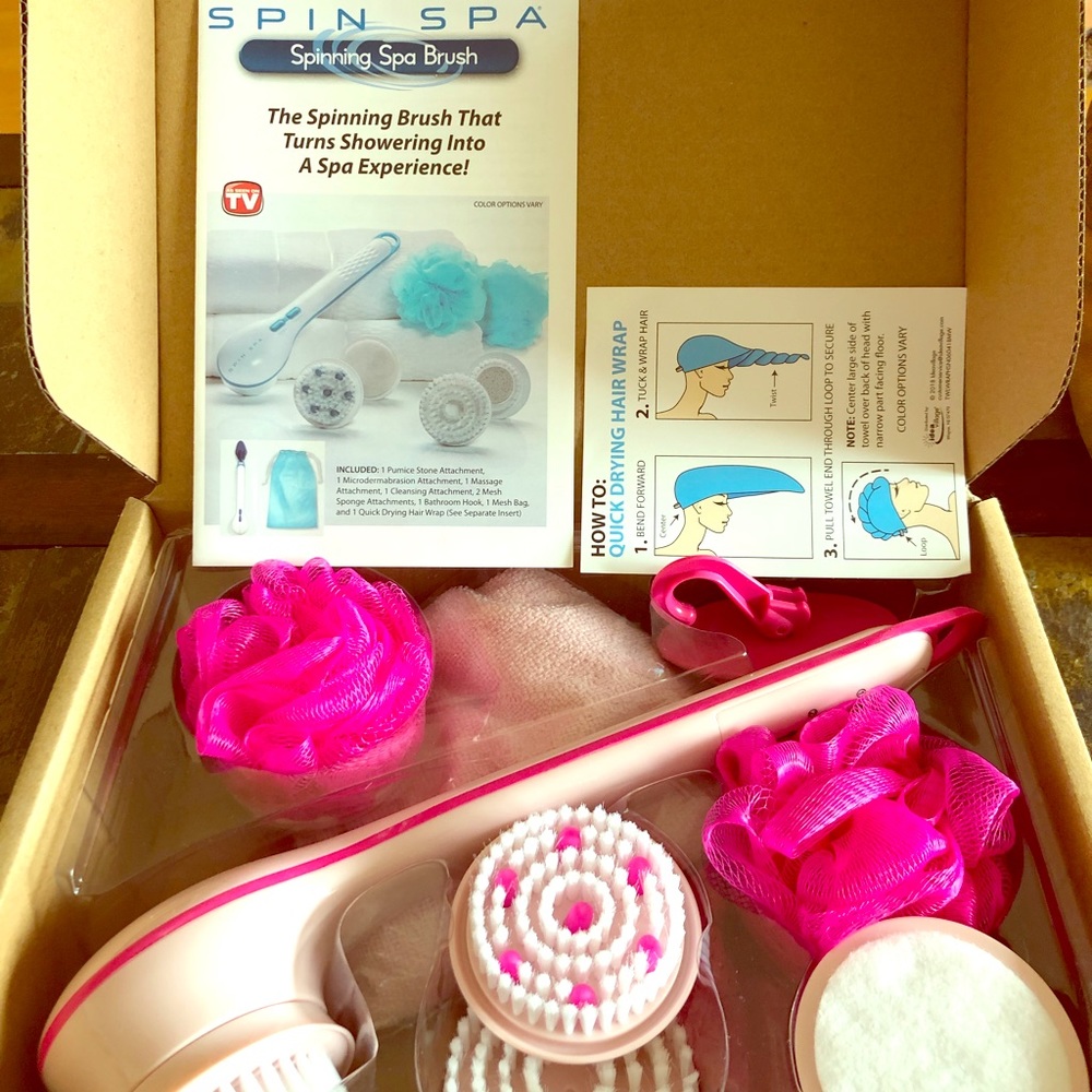 NWT body/face spa spin brush w/quick dry towel